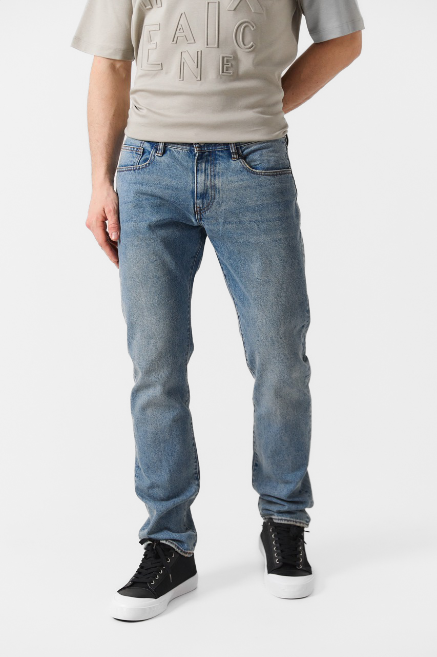 Блакитні джинси Armani Exchange